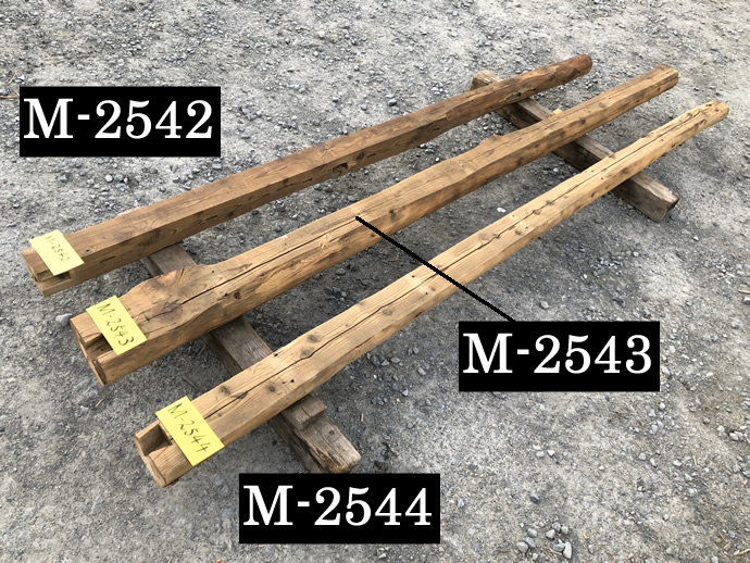 丸太梁の古材